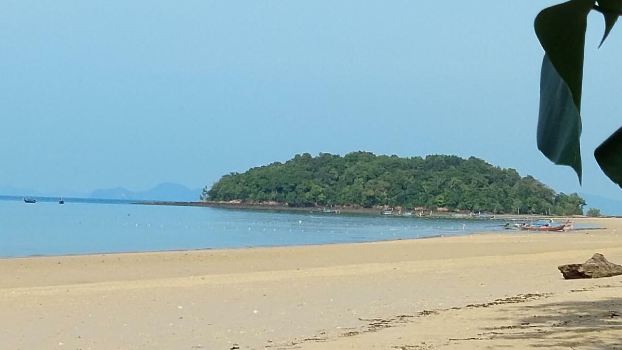 The Beach At Klong Muang Exteriér fotografie