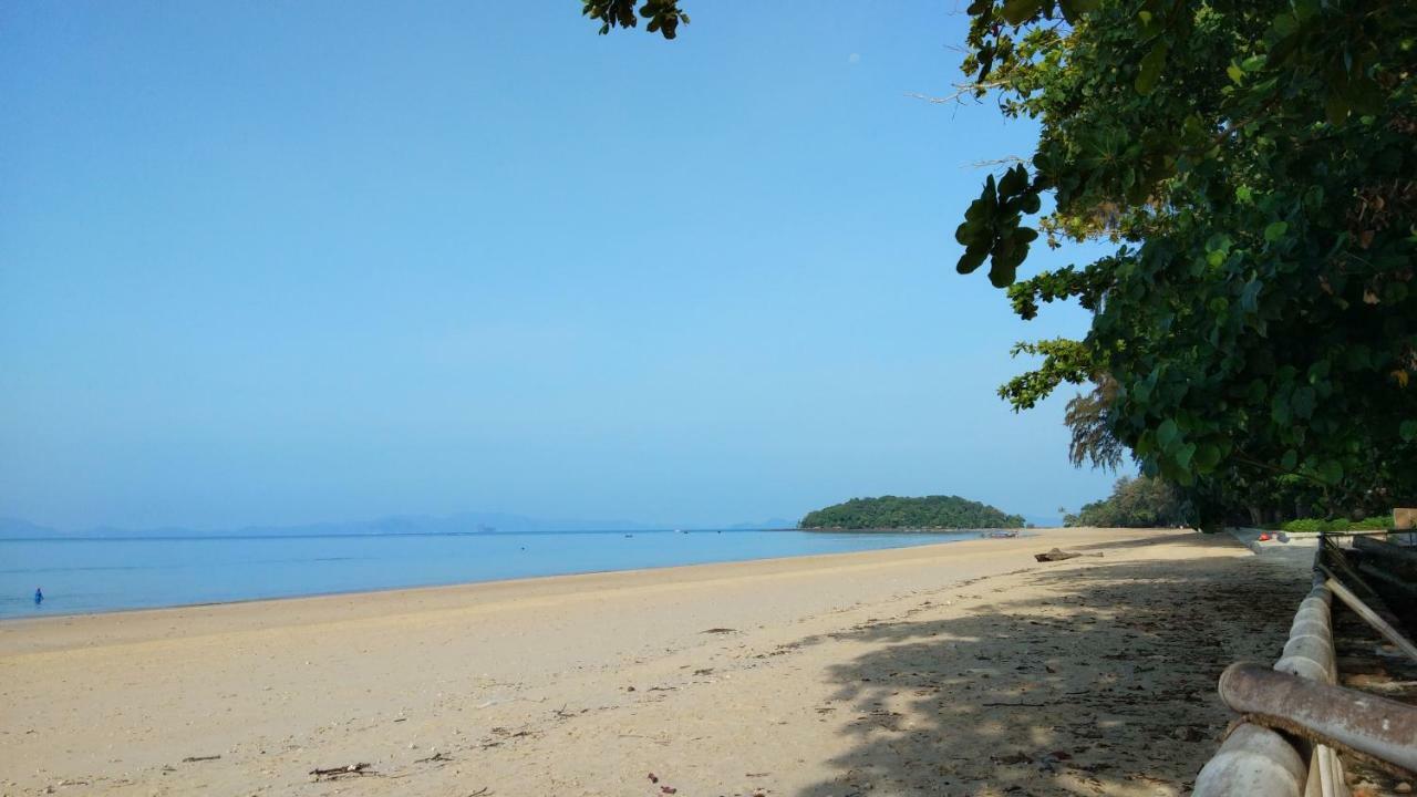 The Beach At Klong Muang Exteriér fotografie